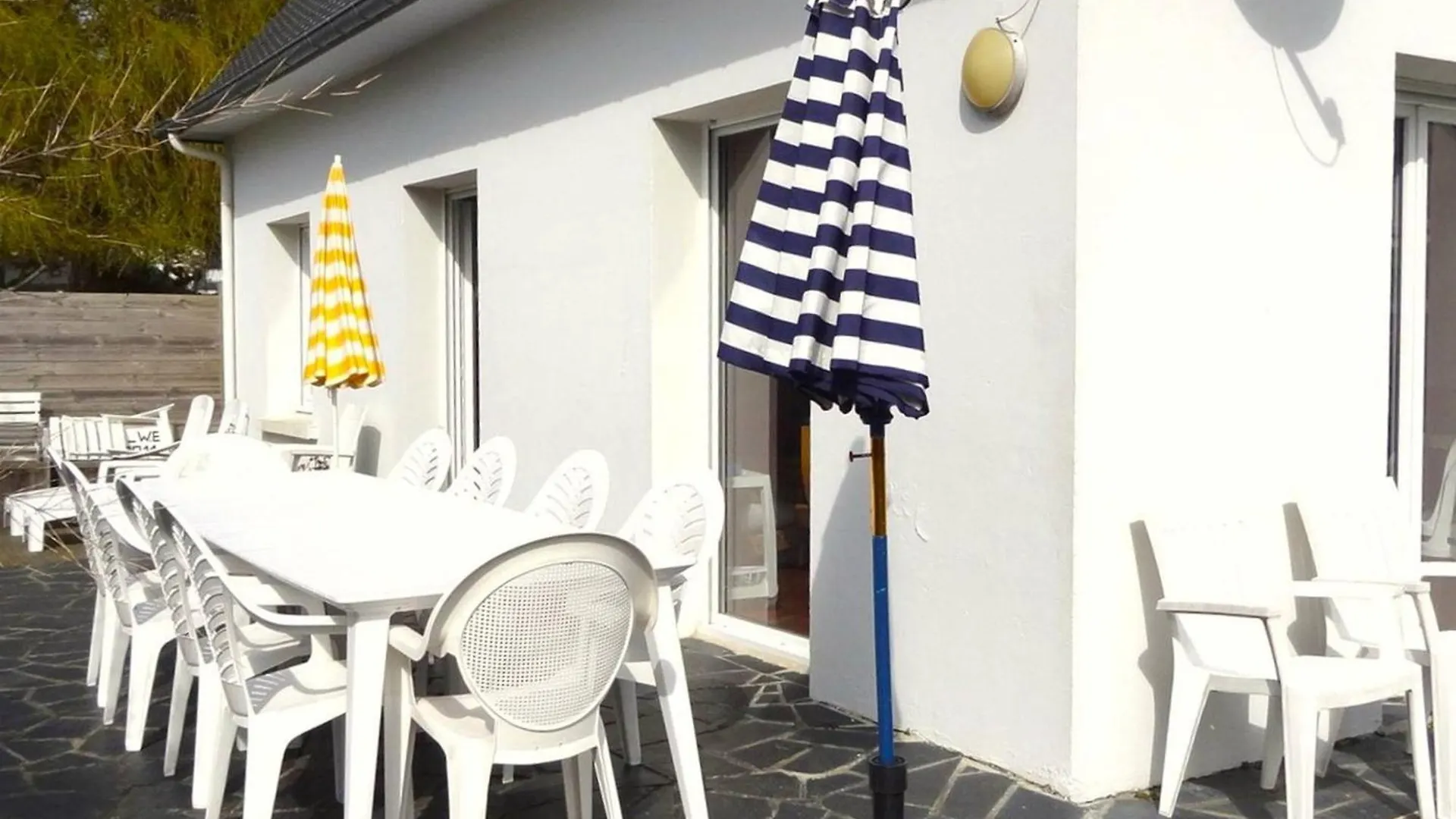 Holiday home Grande Maison Familiale A 200M De La Plage Avec Jardin Et Wifi A Tregastel - Fr-1-368-457