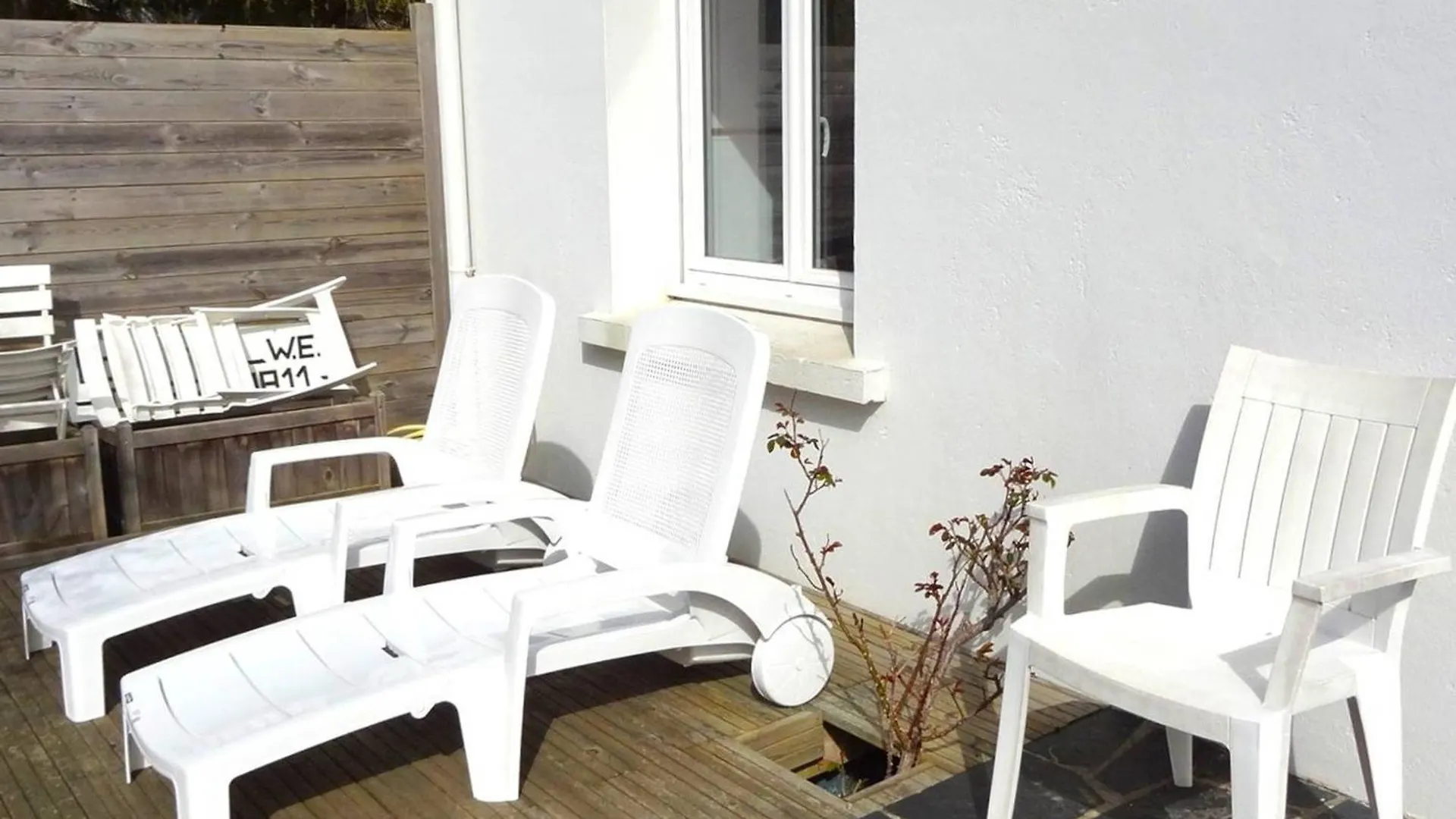Holiday home Grande Maison Familiale A 200M De La Plage Avec Jardin Et Wifi A Tregastel - Fr-1-368-457